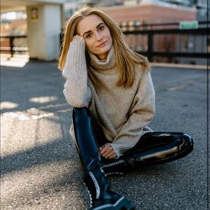 Meet your Posher, Emily